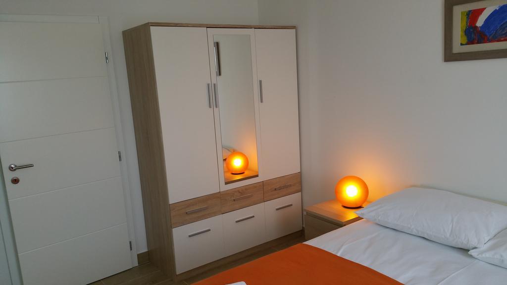 Apartments Ivancic Novi Vinodolski Cameră foto